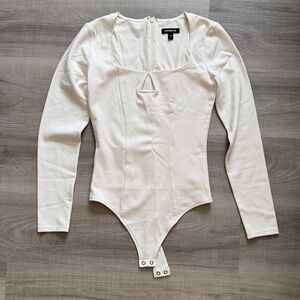 Express Cream Long Sleeve Bodysuit, XS